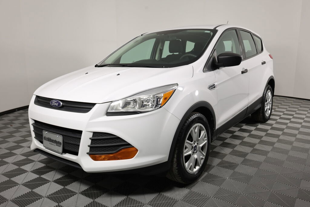 Used 2015 Ford Escape S image 8