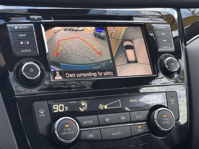 Used 2022 Nissan Rogue Sport SL w/ Premium Package image 28