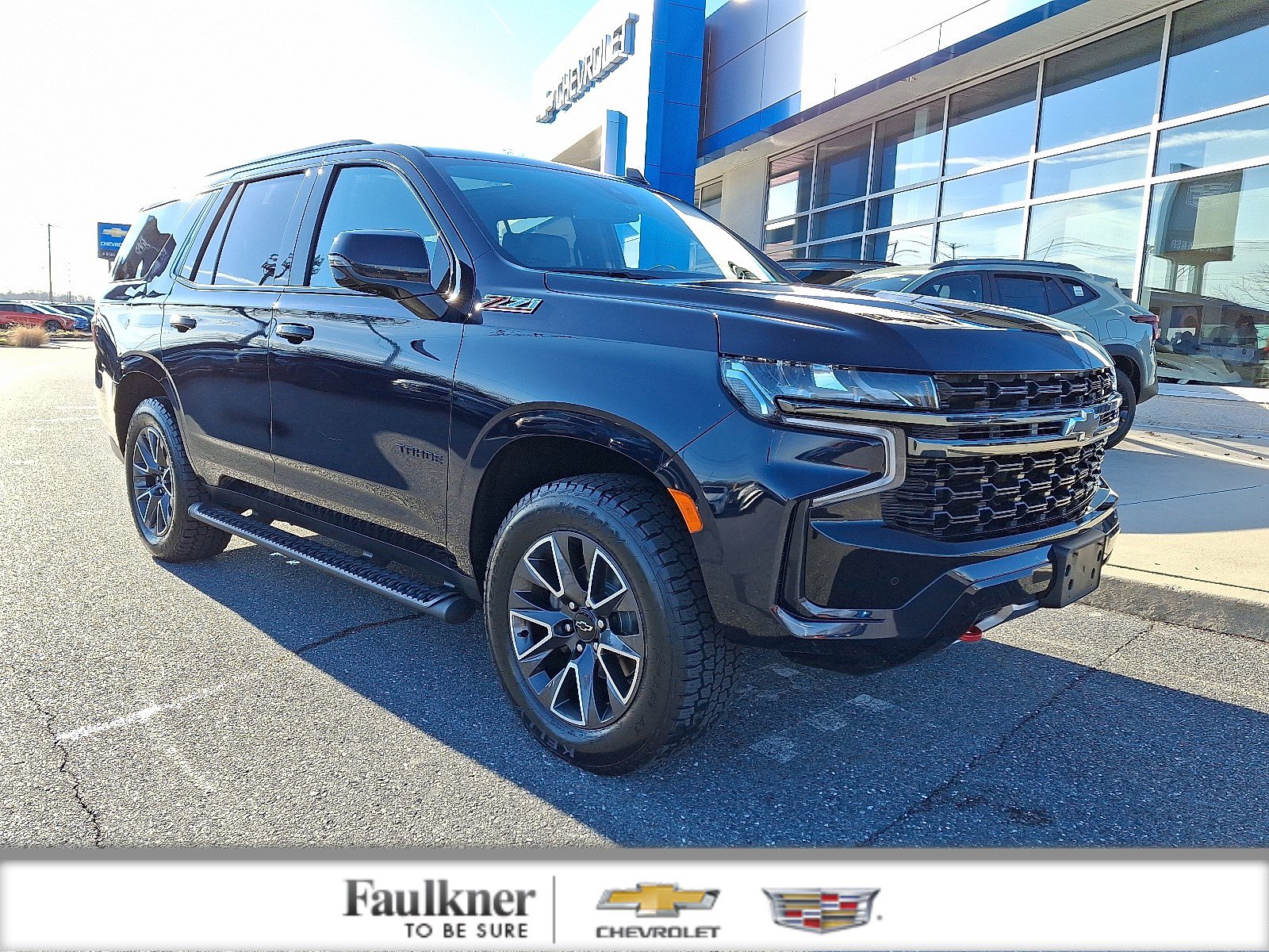 Used 2021 Chevrolet Tahoe Z71 w/ Luxury Package image 1