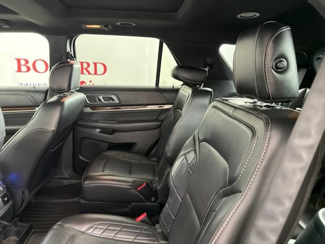 Used 2017 Ford Explorer Platinum AWD/4WD image 13