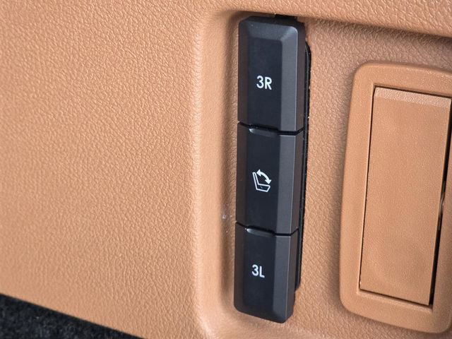 Used 2023 Lincoln Aviator Black Label w/ Dynamic Handling Package AWD/4WD image 9
