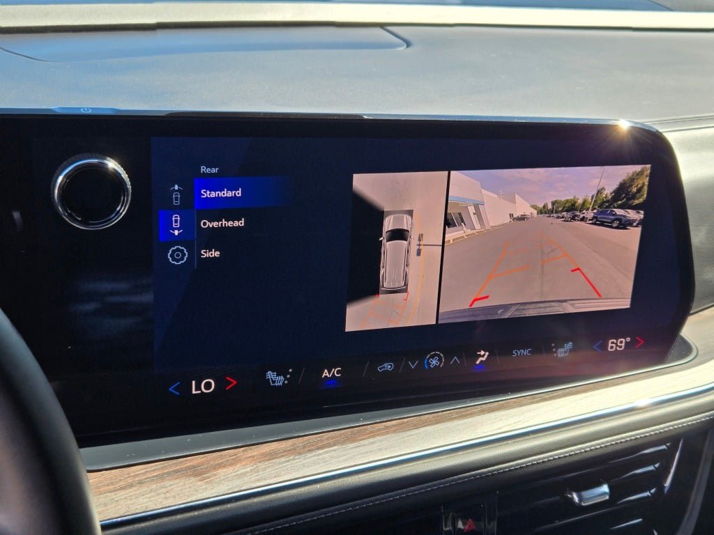 Certified 2025 Chevrolet Tahoe LT AWD/4WD image 30