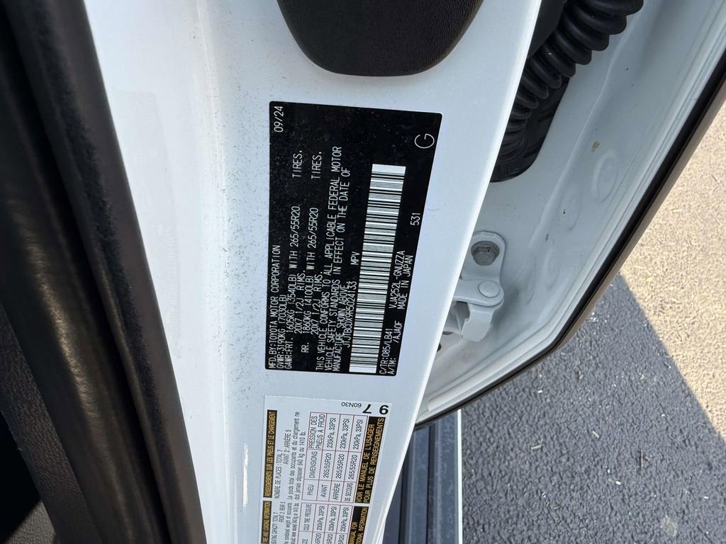 Used 2024 Lexus GX 550 w/ Accessory Package (Z1) image 32