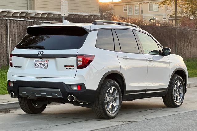 Used 2023 Honda Passport TrailSport image 4