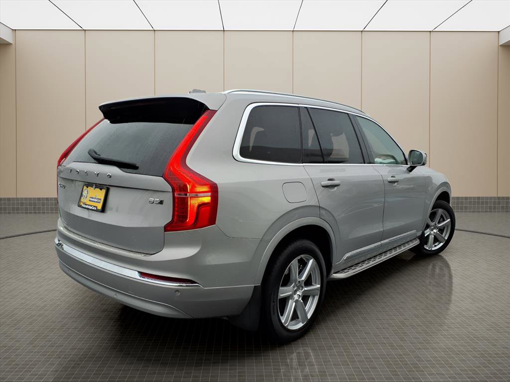 Used 2024 Volvo XC90 B5 Core w/ Protection Package Premier image 23