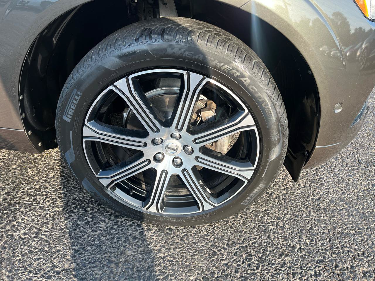 Used 2019 Volvo XC60 T5 Inscription w/ Protection Package Premier AWD/4WD image 16