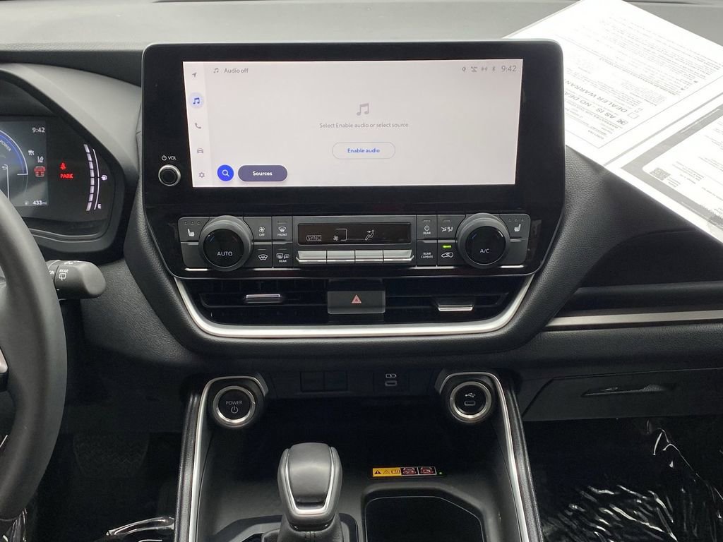 Certified 2024 Toyota Grand Highlander XLE image 29