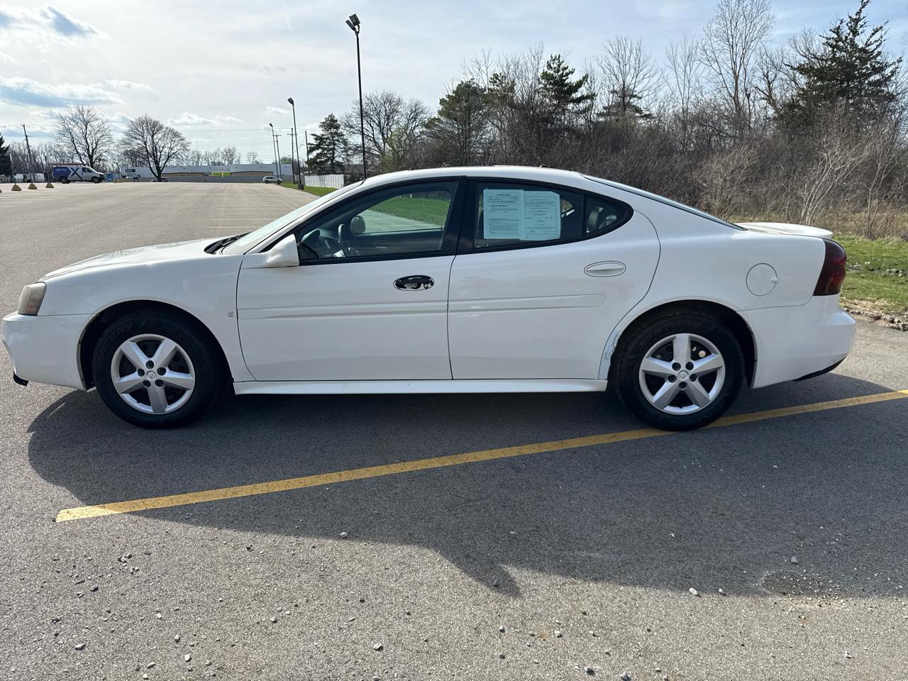 Used 2008 Pontiac Grand Prix w/ Premium Package image 8
