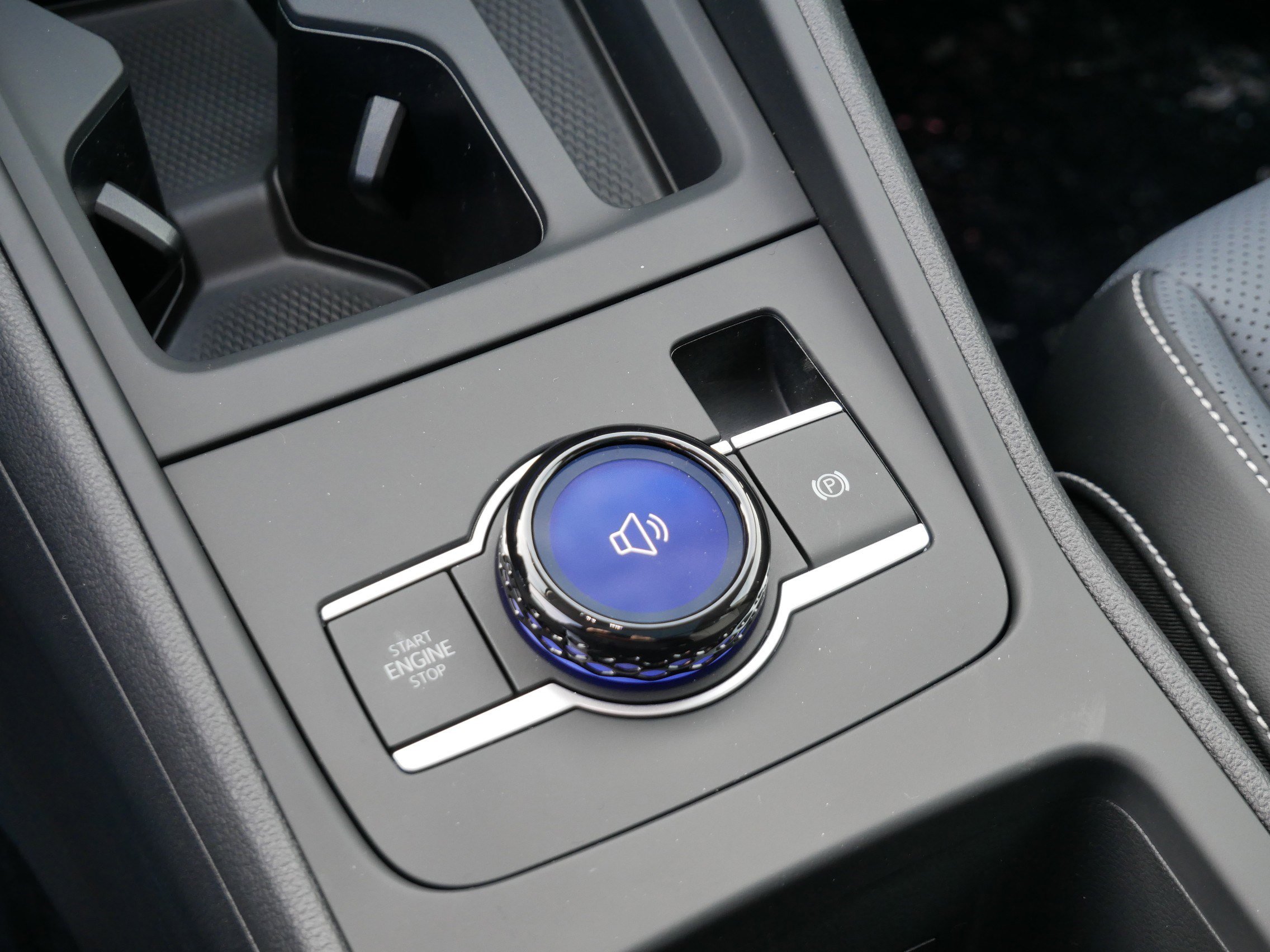 New 2026 Volkswagen Tiguan SE image 9