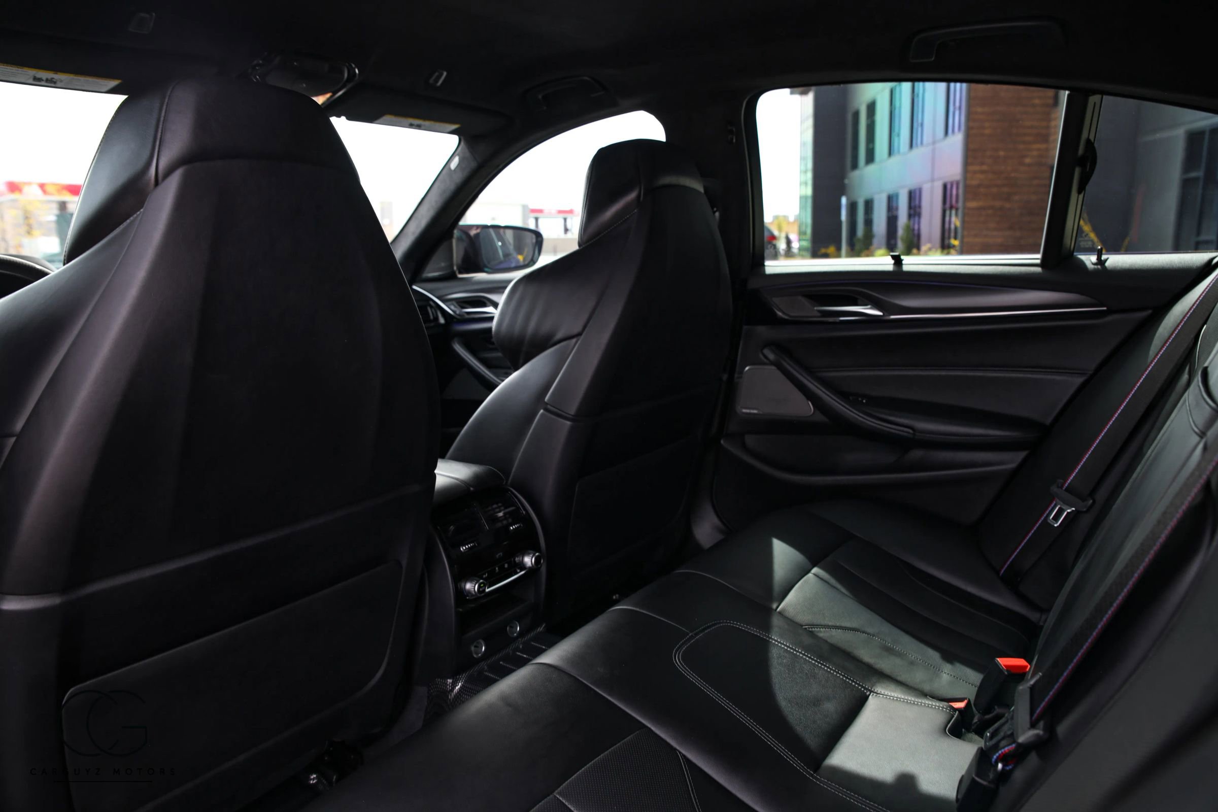 Used 2019 BMW M5 w/ Executive Package image 34