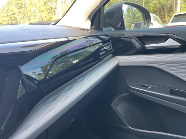 Used 2023 Volkswagen Taos S image 28