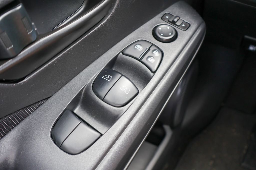 Certified 2025 Nissan Kicks Play S FWD image 17