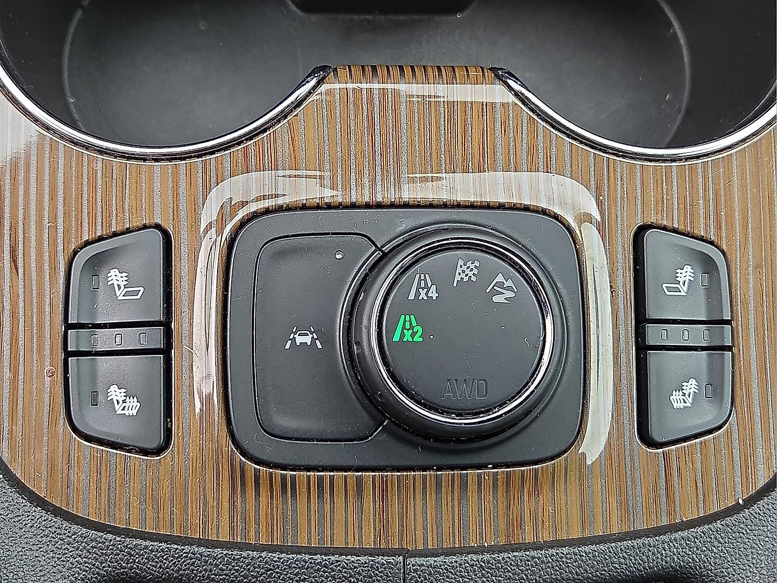 Used 2021 GMC Acadia SLE w/ Driver Convenience Package image 19