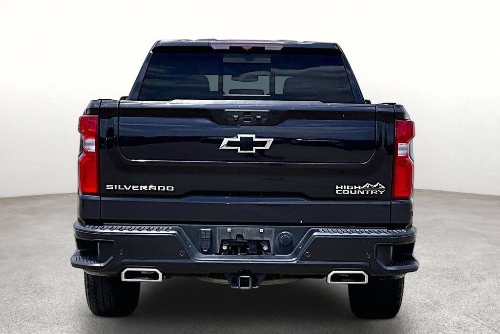 Used 2022 Chevrolet Silverado 1500 High Country w/ Z71 Off-Road Package AWD/4WD image 5