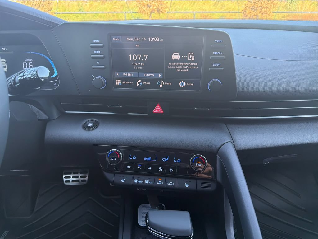 New 2026 Hyundai Elantra SEL Sport FWD image 29