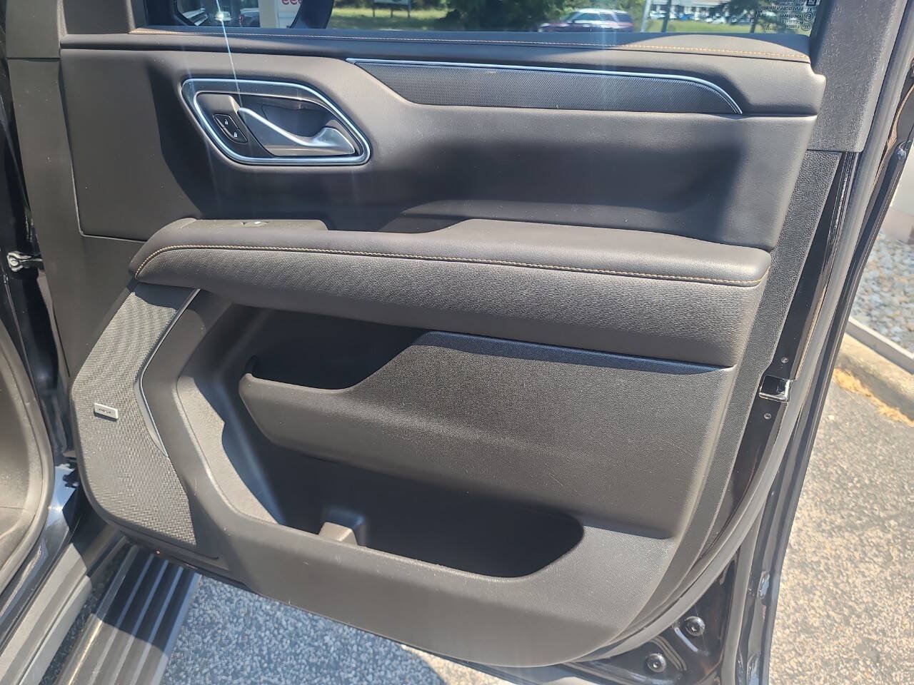 Used 2022 GMC Yukon XL AT4 AWD/4WD image 43