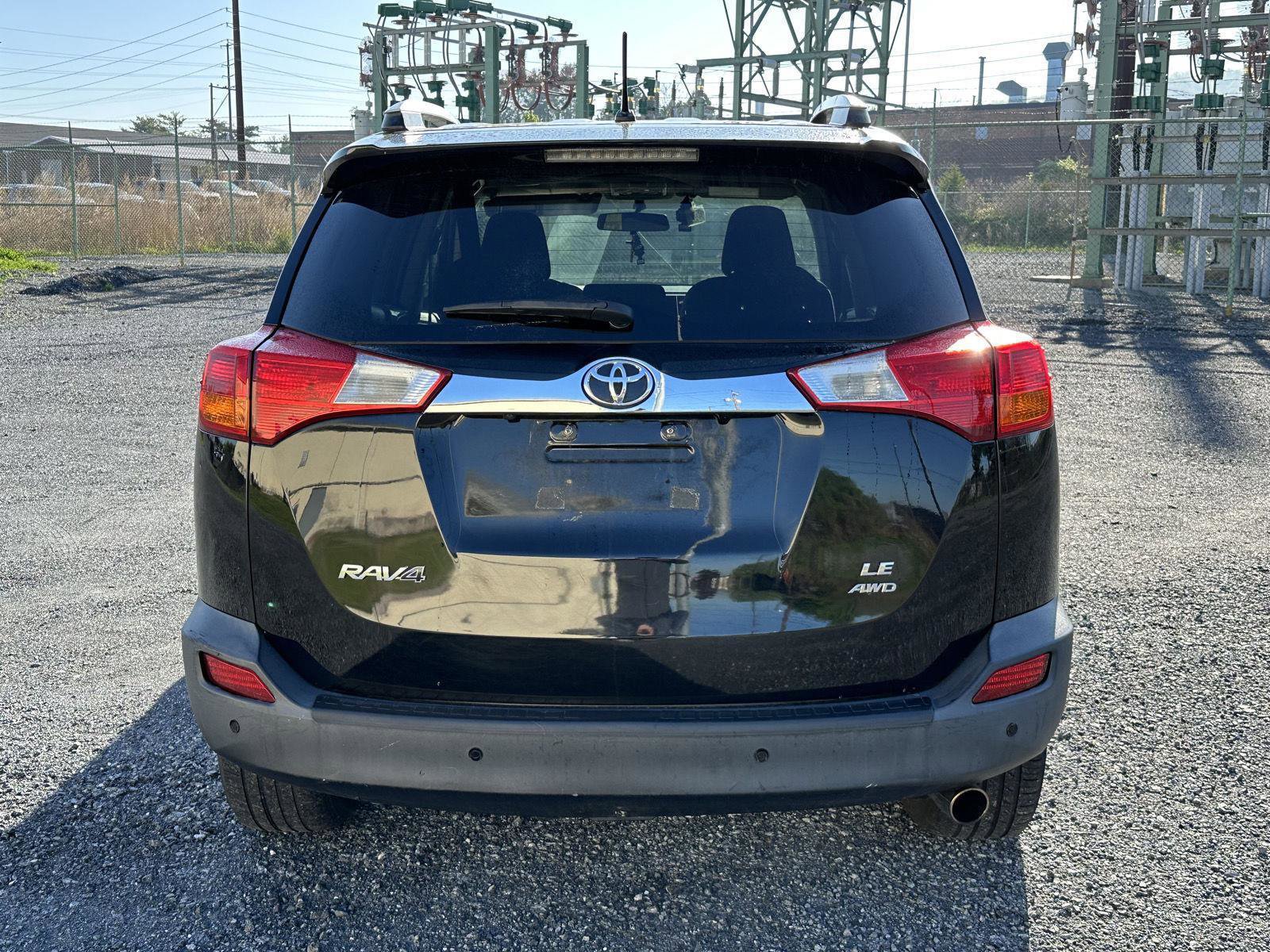 Used 2014 Toyota RAV4 LE AWD/4WD image 7