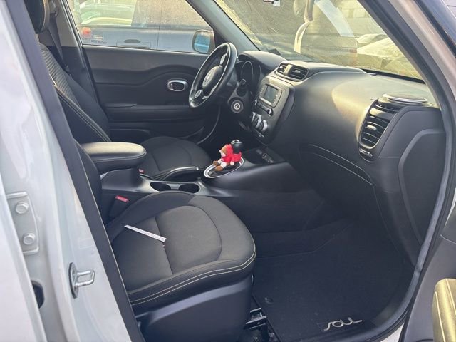 Used 2016 Kia Soul + w/ Designer's Package image 10