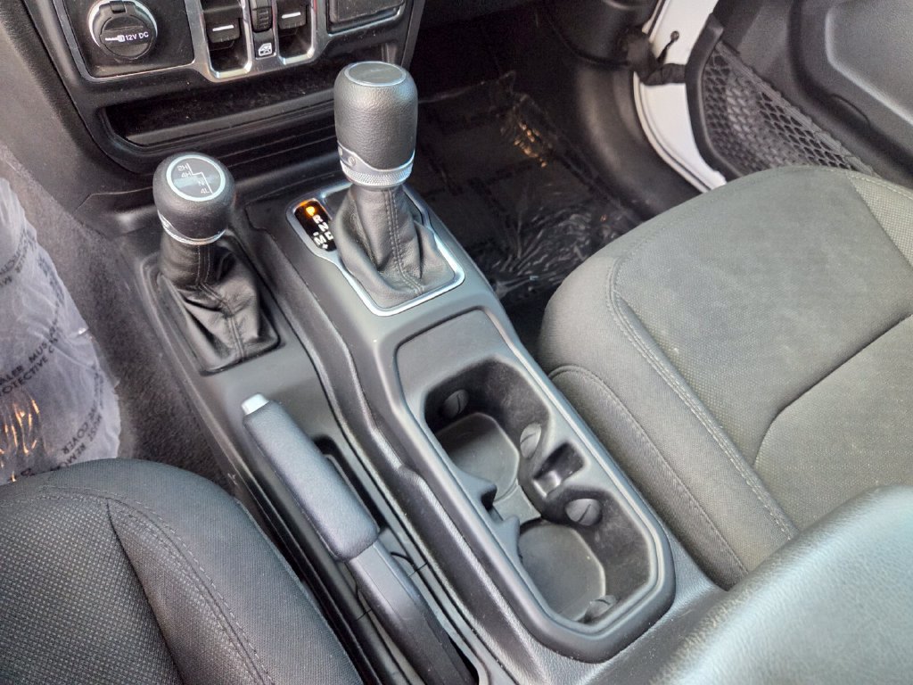 Used 2023 Jeep Gladiator Sport AWD/4WD image 25