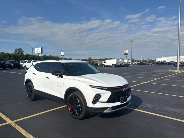 Used 2024 Chevrolet Blazer LT w/ Redline Edition FWD image 9