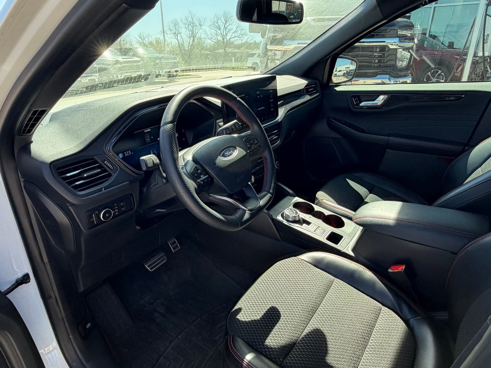 Used 2023 Ford Escape ST-Line Elite image 7