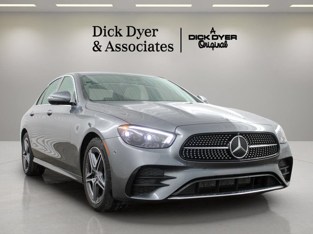 Used 2023 Mercedes-Benz E 350 4MATIC Sedan image 1
