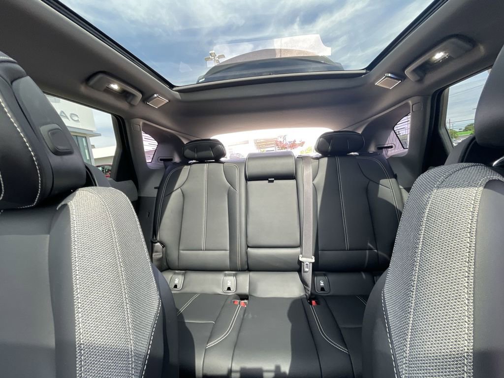 Certified 2025 Cadillac Optiq Luxury 1 AWD/4WD image 19