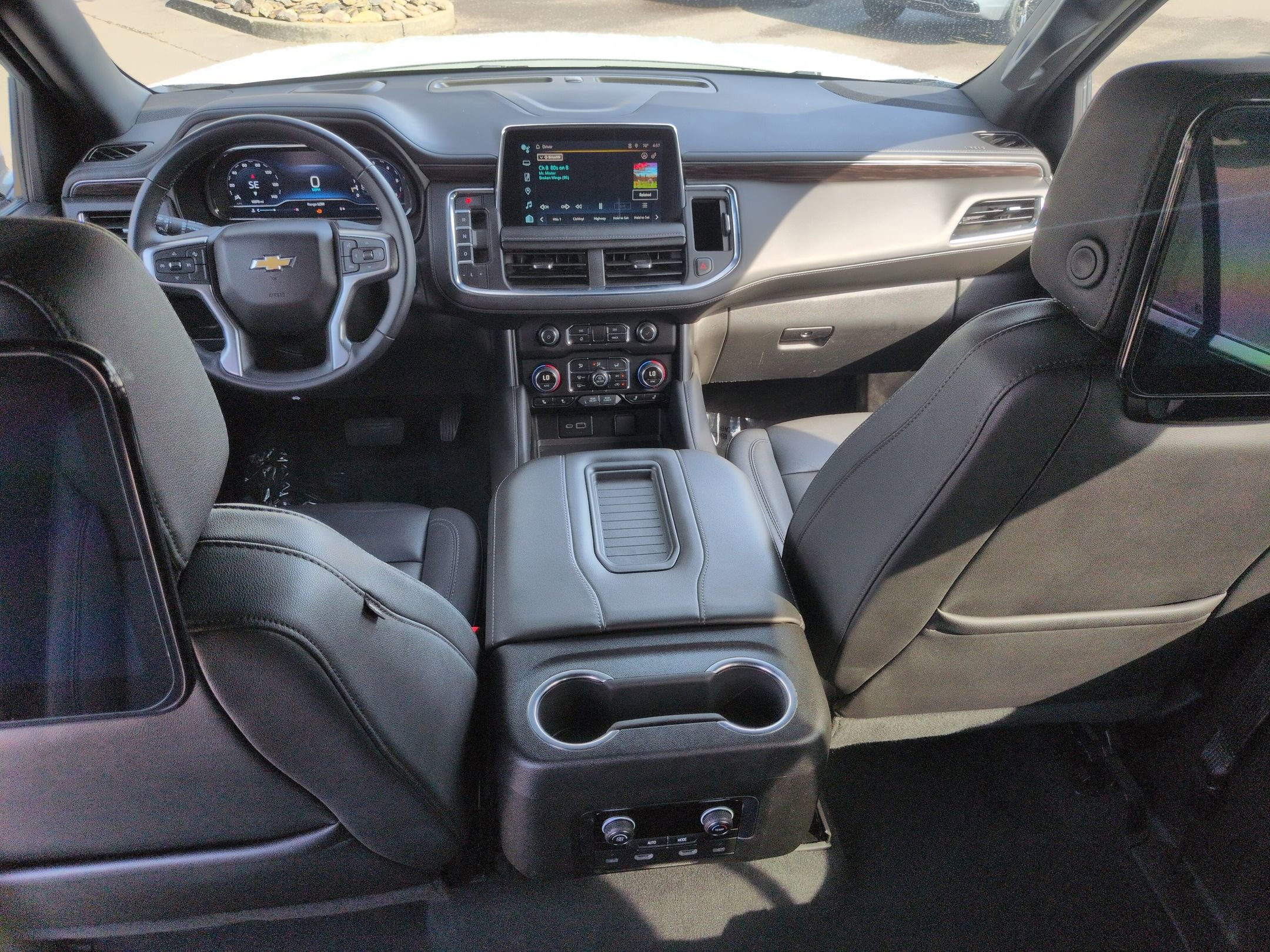 Used 2024 Chevrolet Tahoe LT RWD image 32
