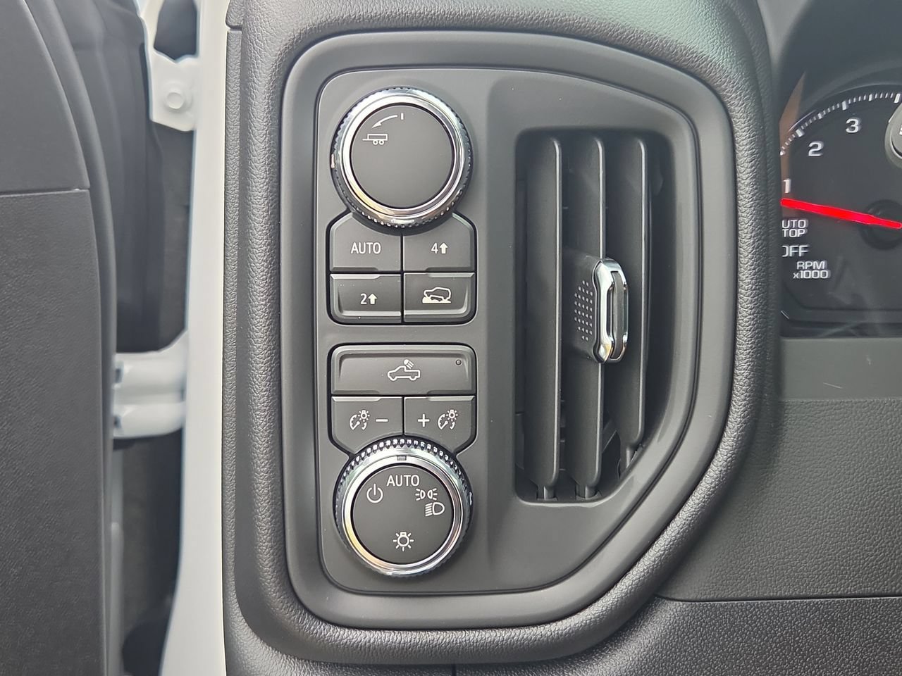 New 2026 GMC Sierra 1500 Pro w/ Pro Value Package AWD/4WD image 18