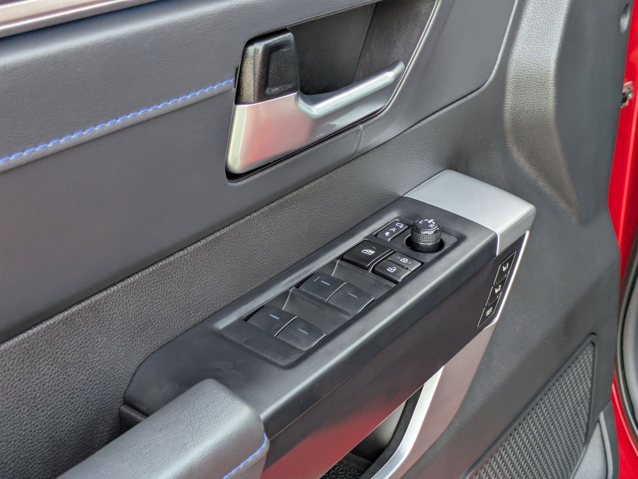 Used 2024 Toyota Tundra Platinum image 12