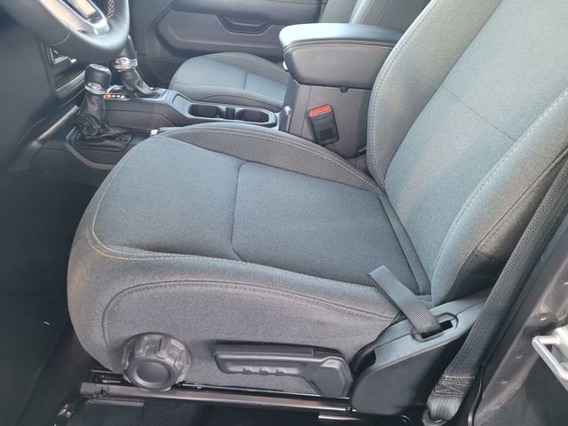 Certified 2025 Jeep Wrangler Unlimited Sahara w/ Safety Group image 16