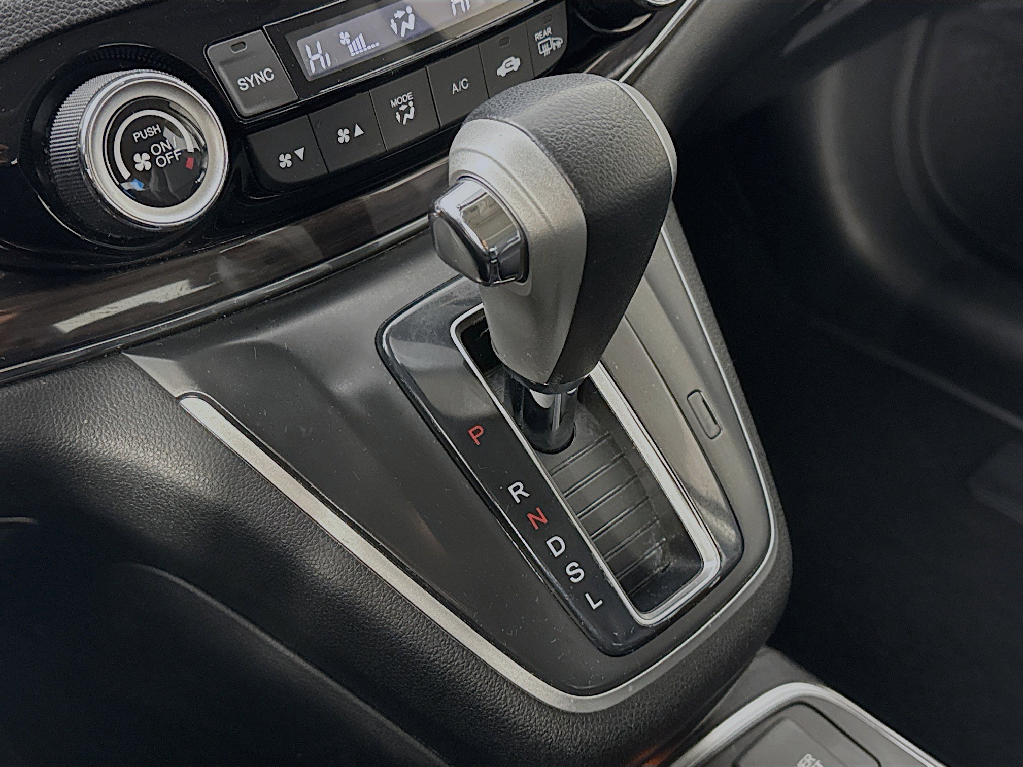 Used 2015 Honda CR-V EX-L image 16