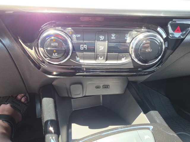 New 2026 Chevrolet Trax LT w/ Driver Confidence Package FWD image 37