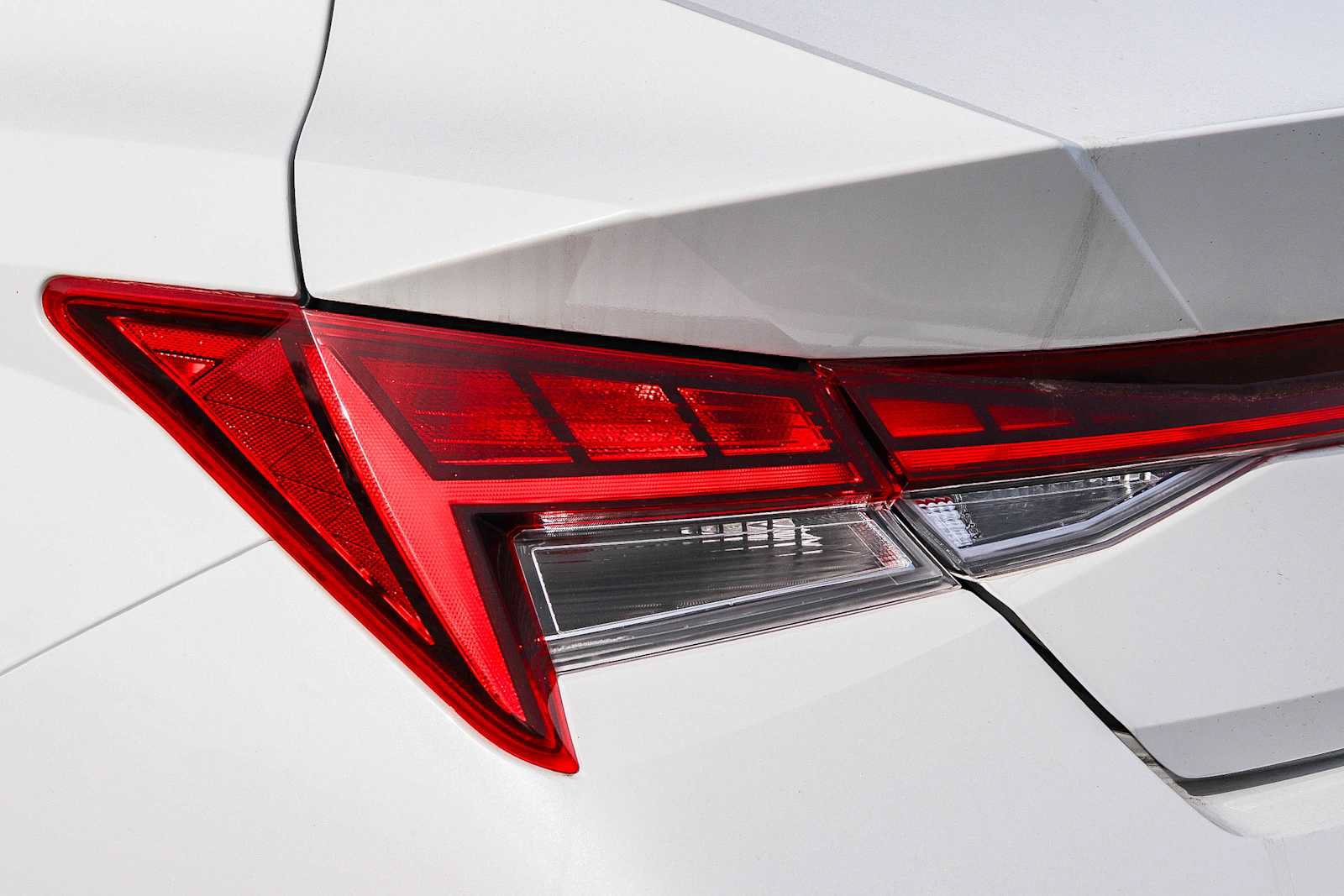 New 2026 Hyundai Elantra Hybrid FWD image 11