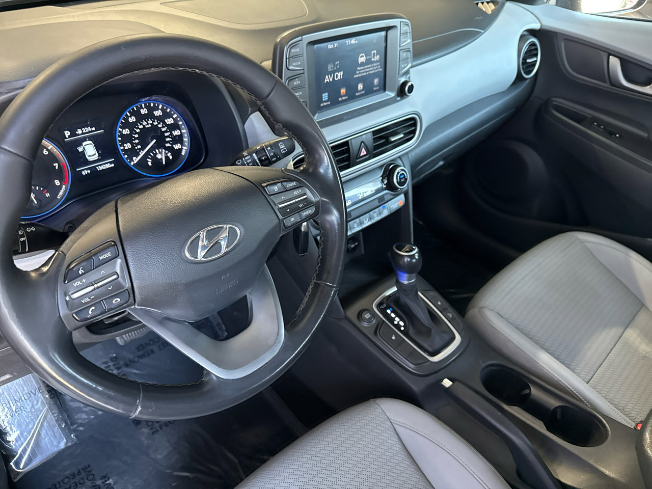 Used 2018 Hyundai Kona Limited image 32