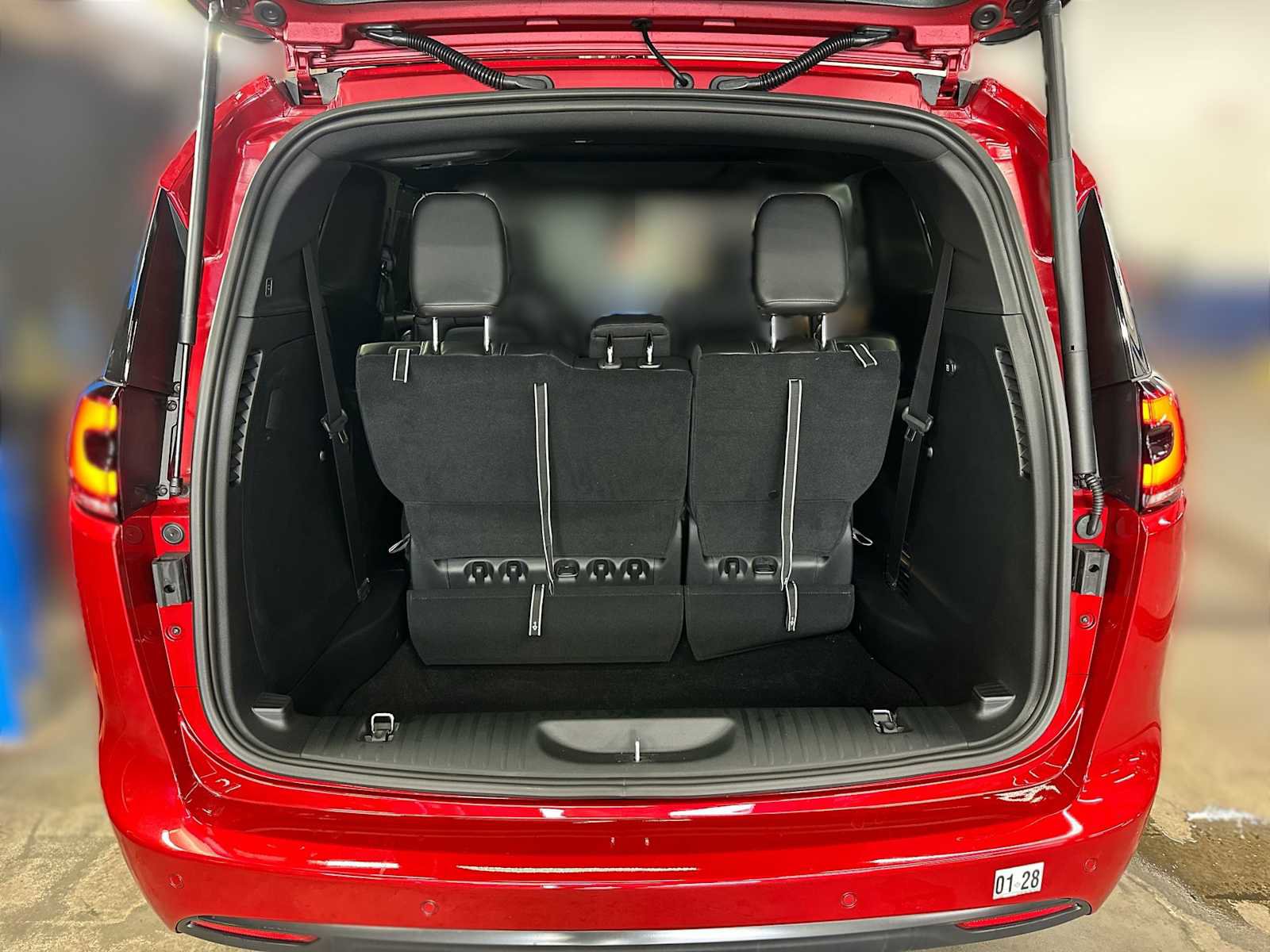 New 2026 Chrysler Pacifica Select w/ S Appearance Package image 20