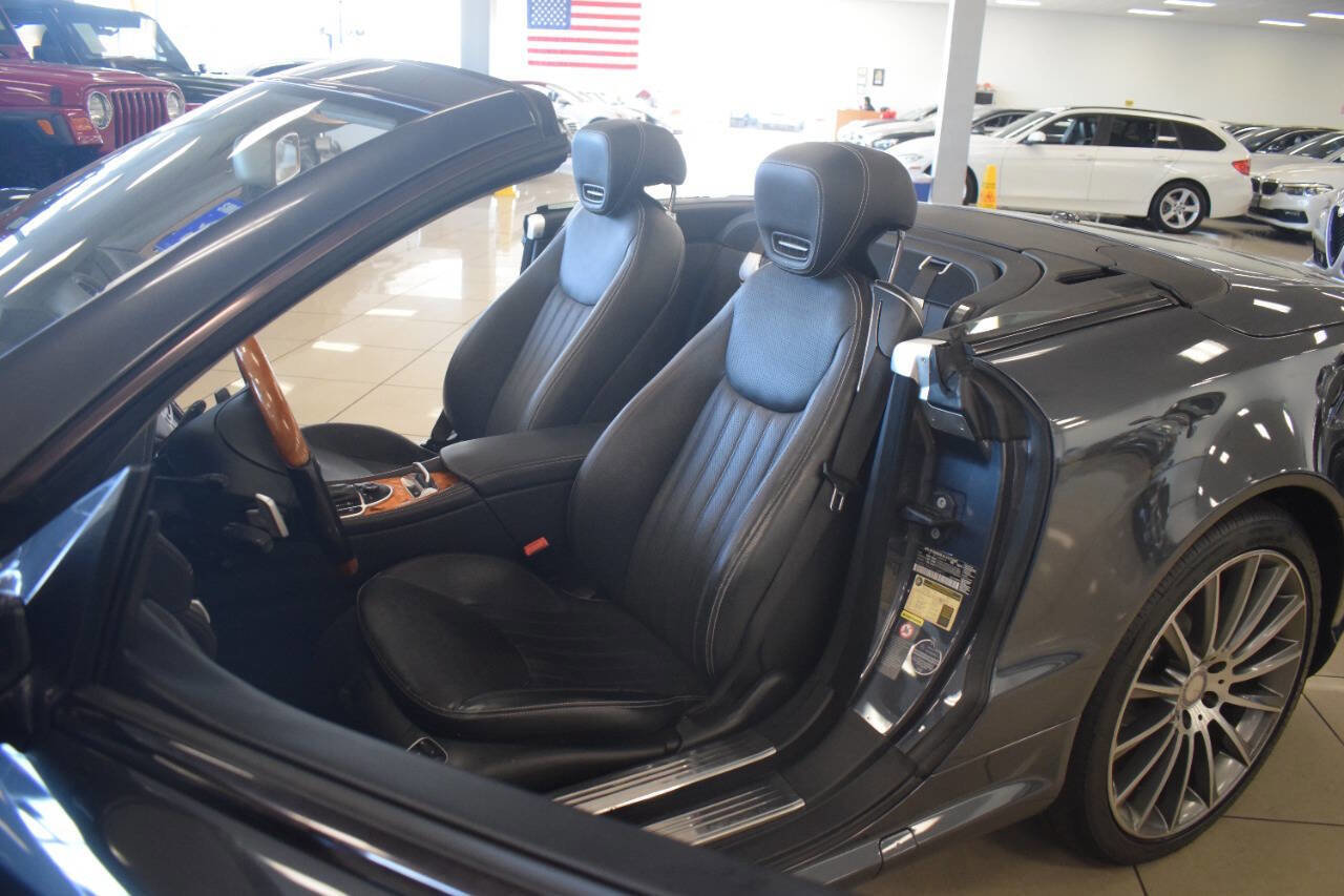 Used 2012 Mercedes-Benz SL 550 image 45