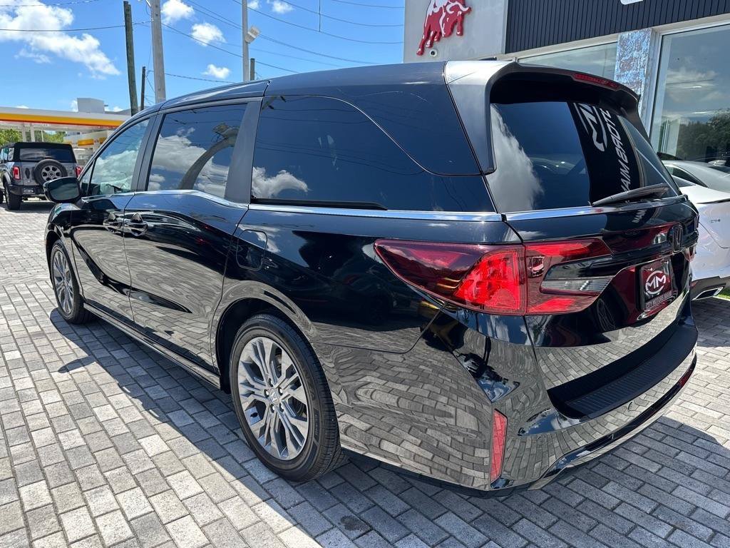 Used 2025 Honda Odyssey Touring image 5