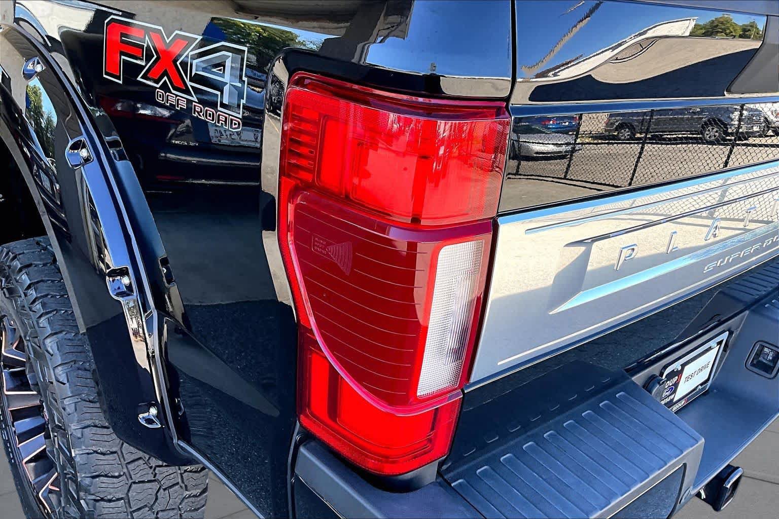Used 2022 Ford F350 Platinum AWD/4WD image 28