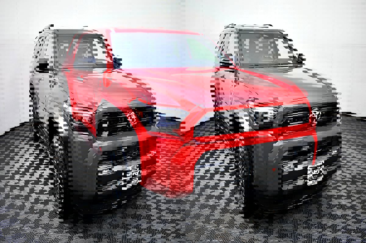 Used 2025 Toyota 4Runner SR5 image 5