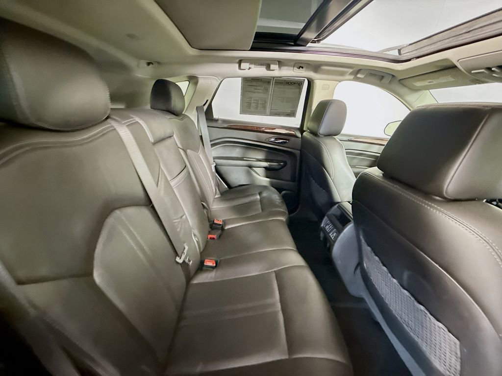 Used 2016 Cadillac SRX Luxury image 25