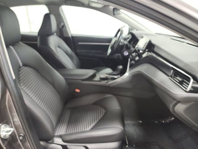 Used 2023 Toyota Camry SE FWD image 13