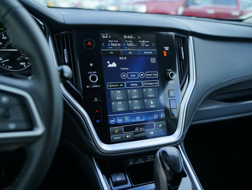 Used 2025 Subaru Outback Premium w/ Popular Package #1A image 13