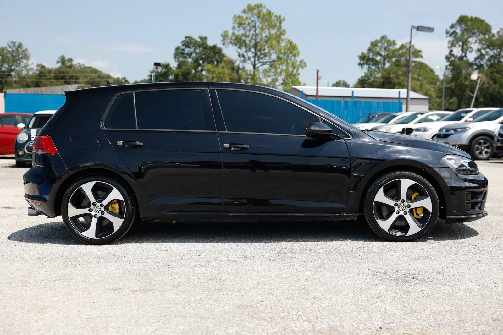 Used 2017 Volkswagen GTI Sport FWD image 7