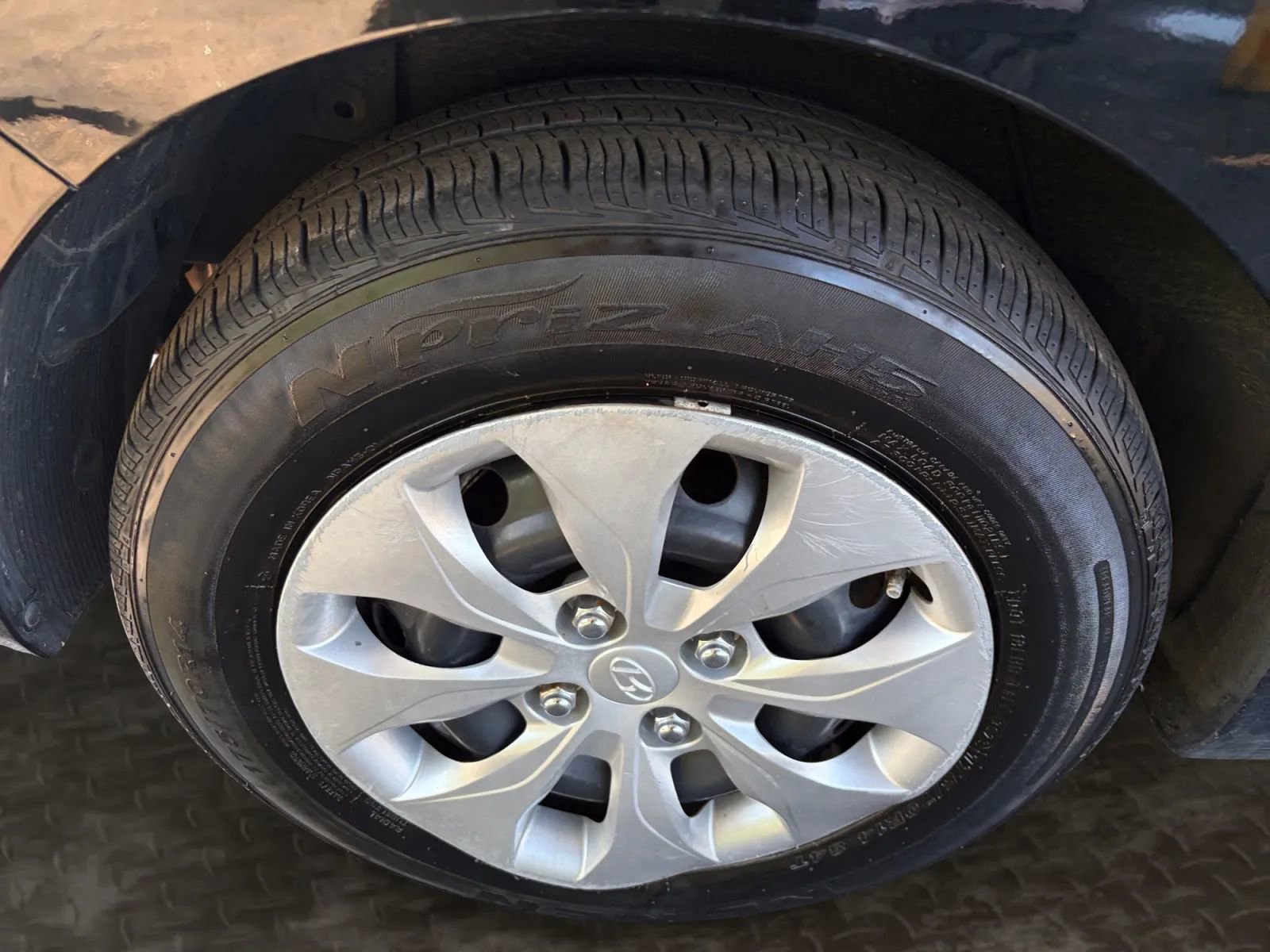 Used 2016 Hyundai Accent SE FWD image 35