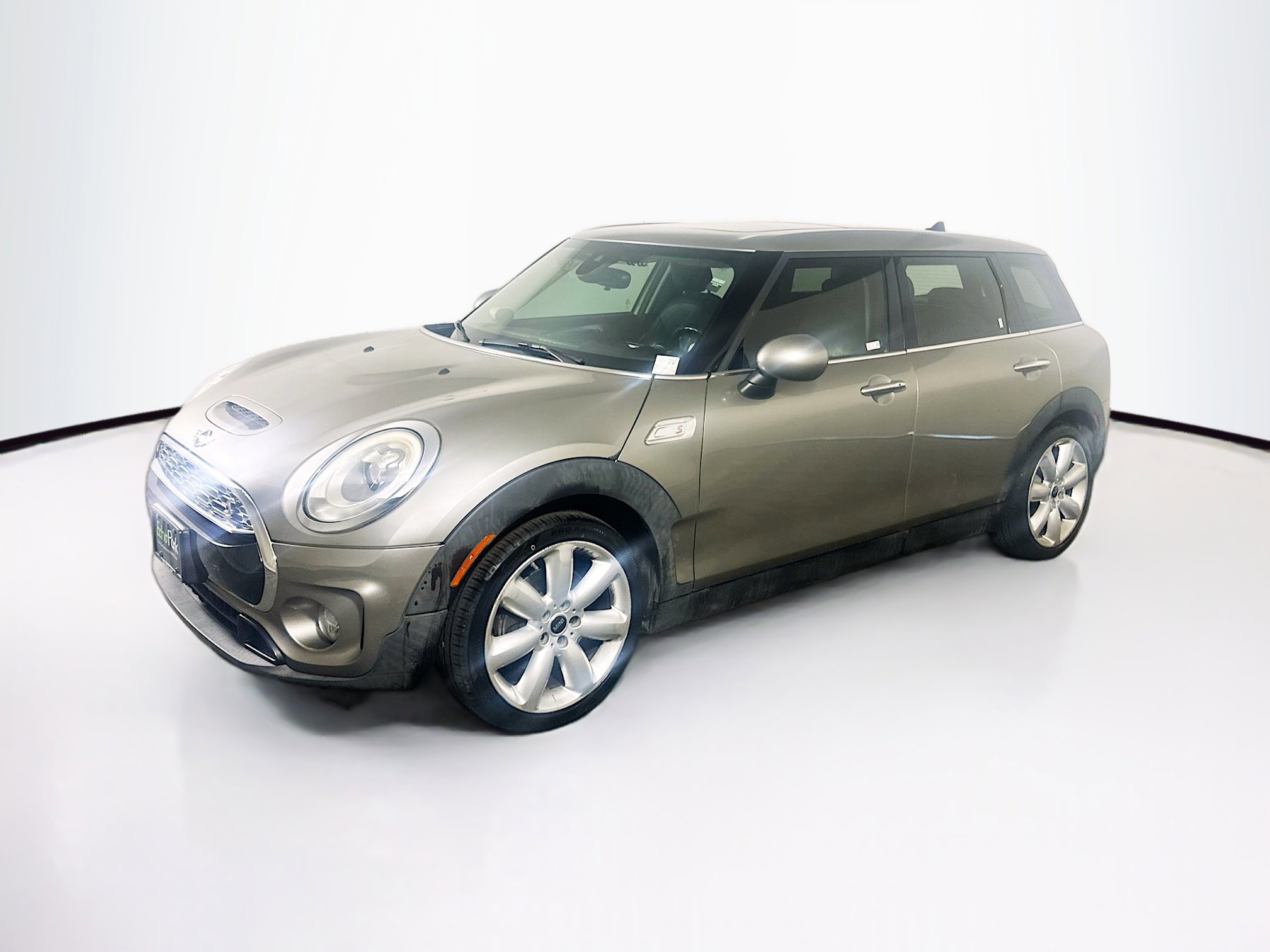 Used 2016 MINI Cooper Clubman S image 3