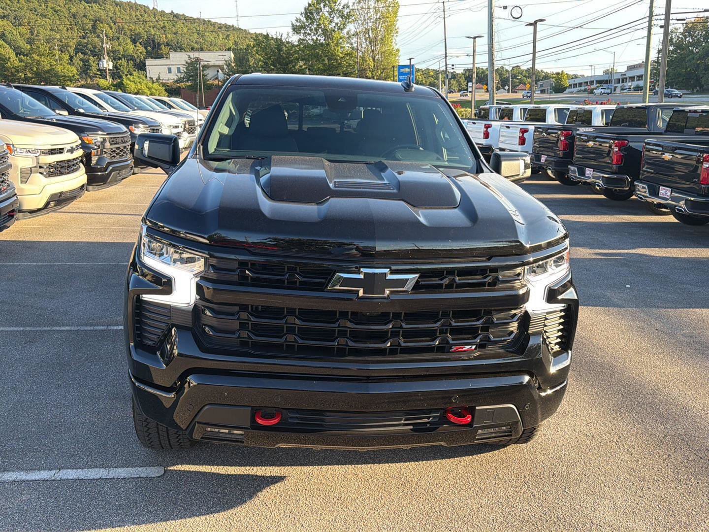 Used 2026 Chevrolet Silverado 1500 LT Trail Boss w/ LT Trail Boss Premium Package AWD/4WD image 5