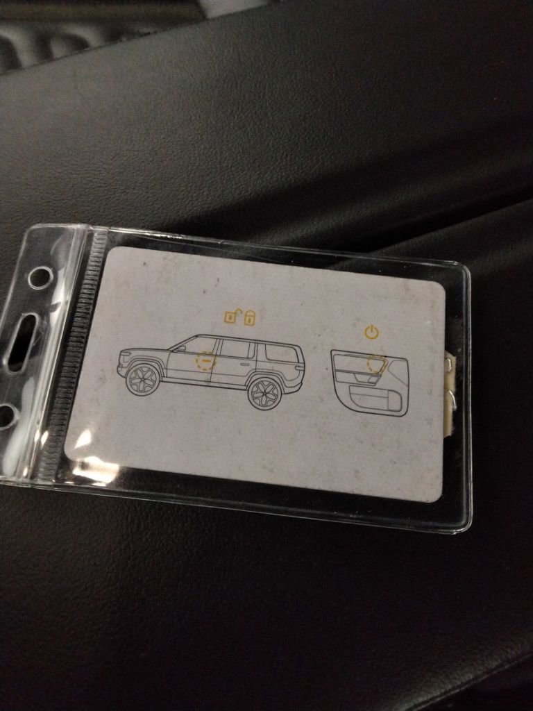 Used 2023 Rivian R1S Launch Edition image 52