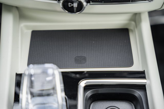 New 2026 Volvo XC60 B5 Ultra w/ Protection Package Premier image 24