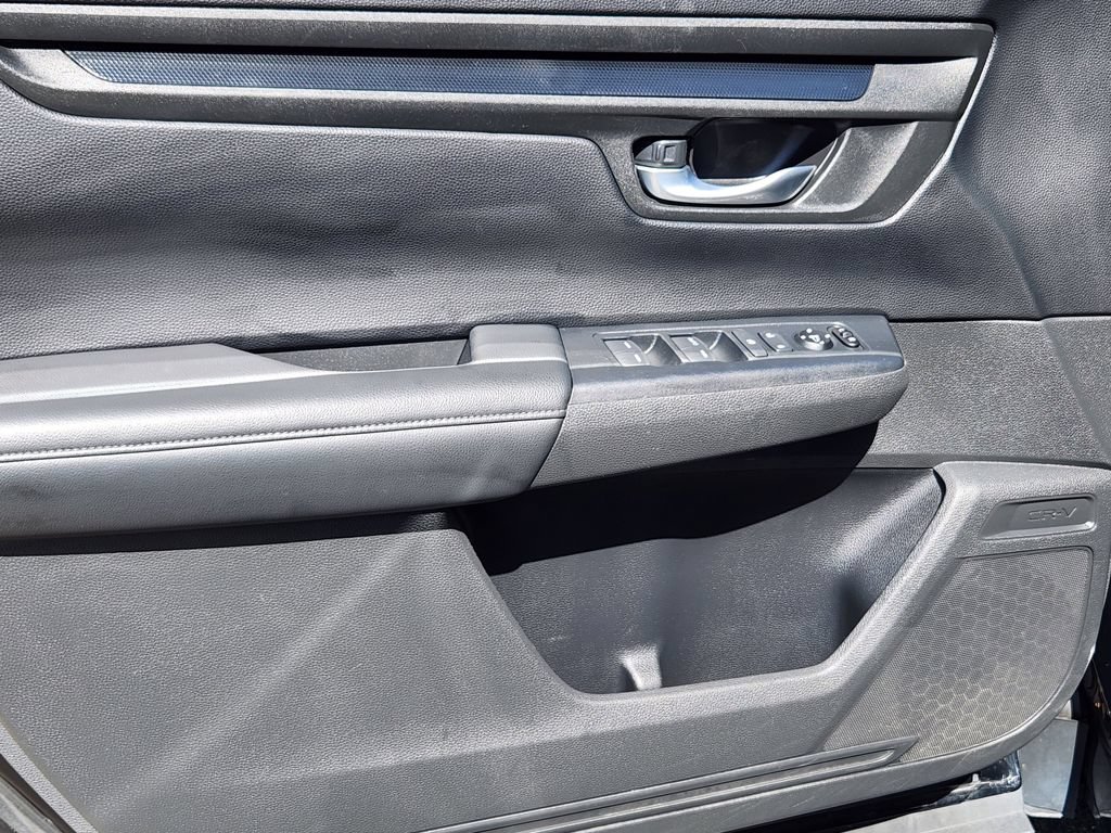 Used 2023 Honda CR-V LX image 12